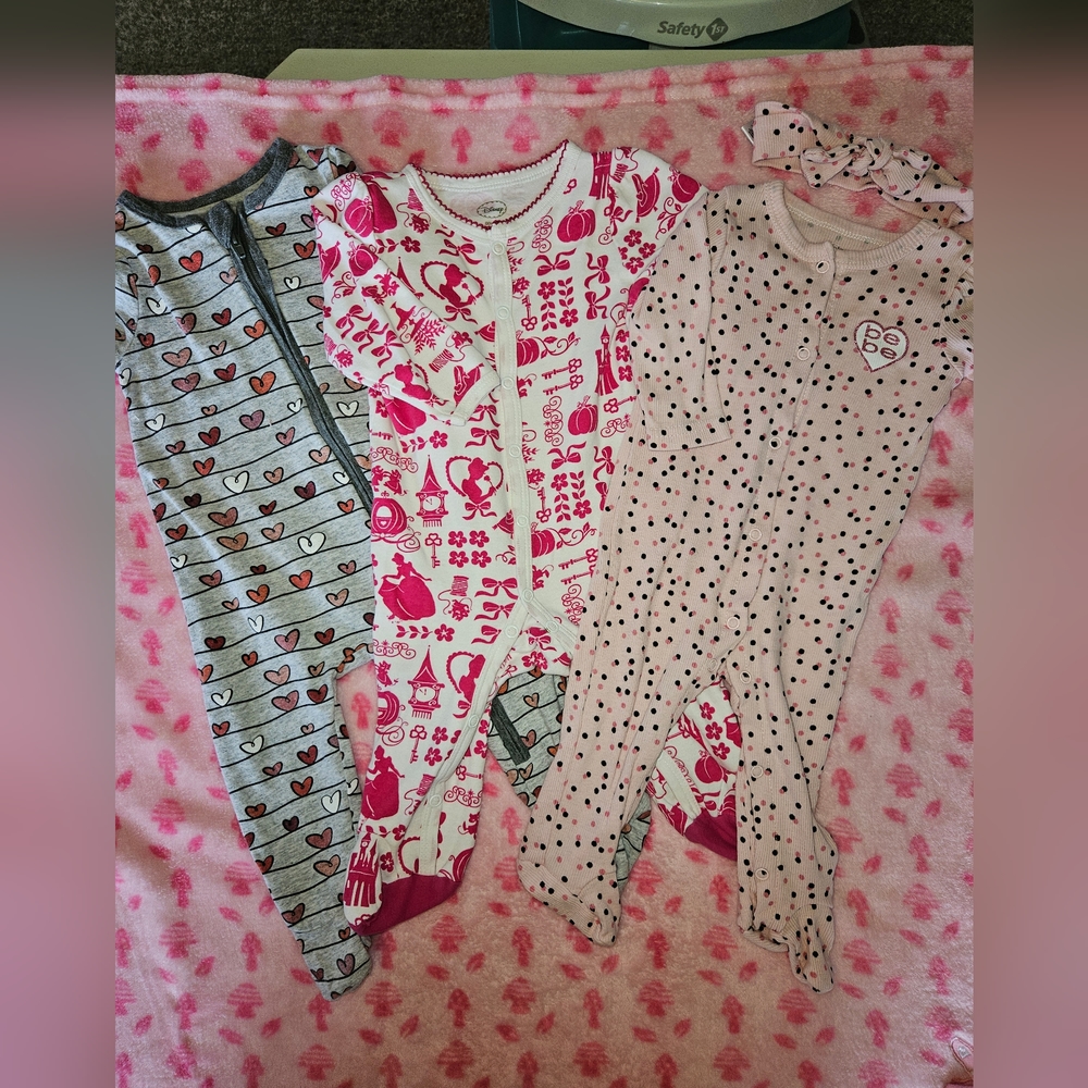 3-6m and 6m Mud Pie Bebe Baby Disney bundle of 3 footies pajamas